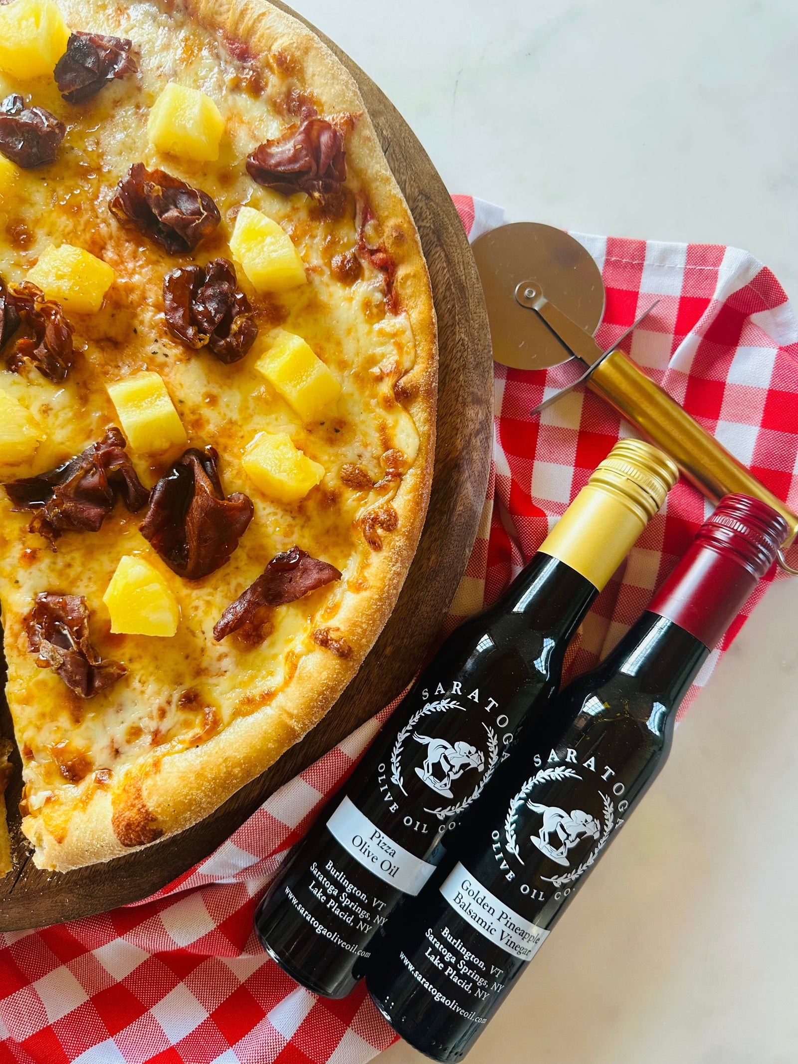 Hawaiian Pizza with Crispy Prosciutto