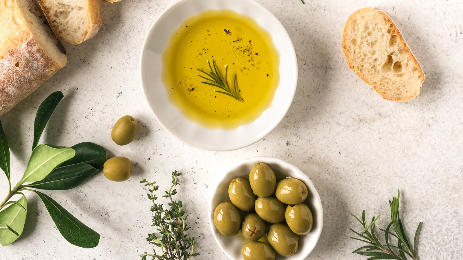 New Year, New You: The Health Benefits of Olive Oils and Balsamics